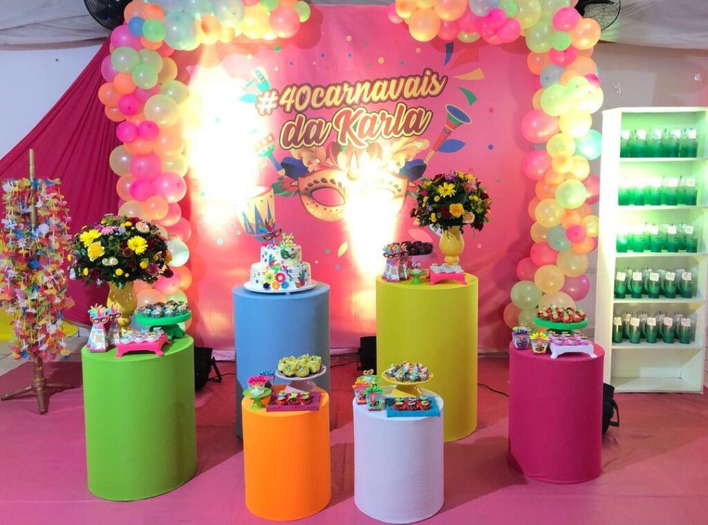 decoração aniversário tema carnaval