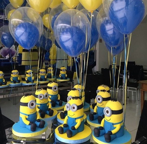 decoração balão minions 